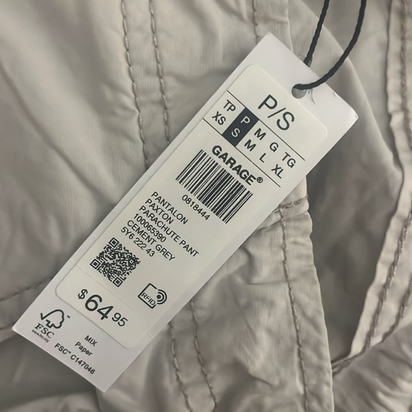 BNWT Parachute Pants - Picture 4 of 4